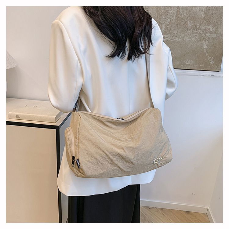 Crossbody tote bag, Korean style Instagram niche design women's bag, nylon fabric canvas bag, fashionable, casual and artistic single-shoulder bag undefined