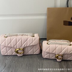 Ole c キルティング タビー26 チェーンバッグ ダイヤモンド柄 シングルショルダー クロスボディ エルゴラムバッグ スモール スクエアバッグ カジュアルで多用途