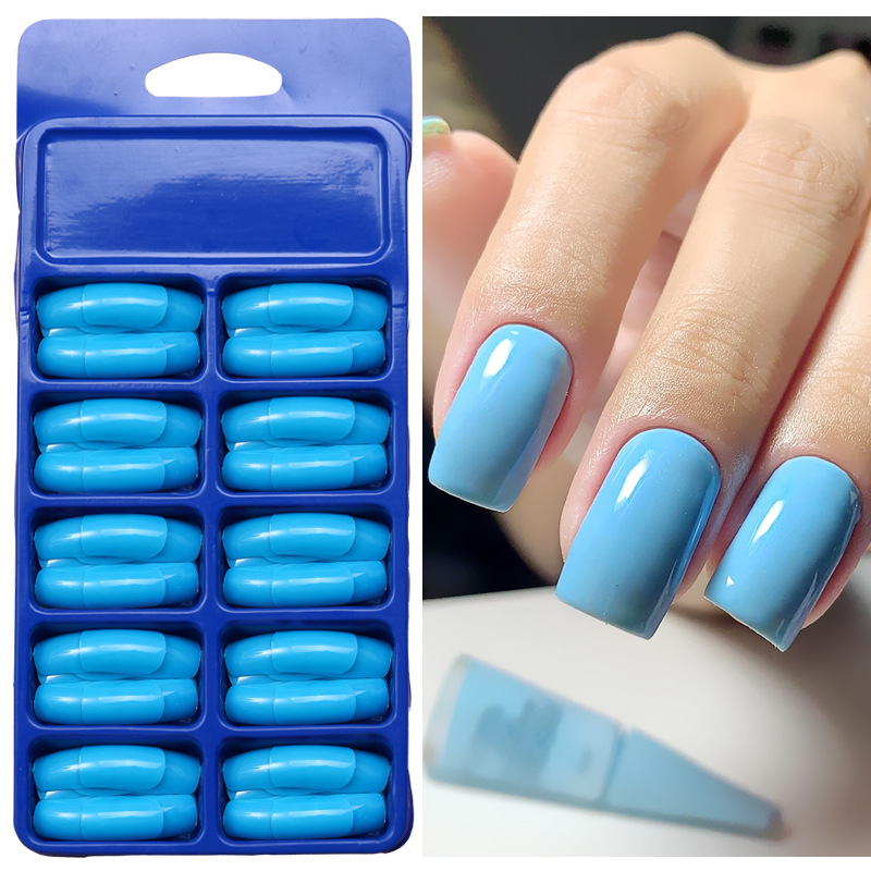 120 piezas de uñas falsas de color sólido desnudas cuadradas cortas desmontables de uñas en una caja azul