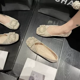复古软底女单鞋怎么选？法式仙女风方头平底鞋解析
