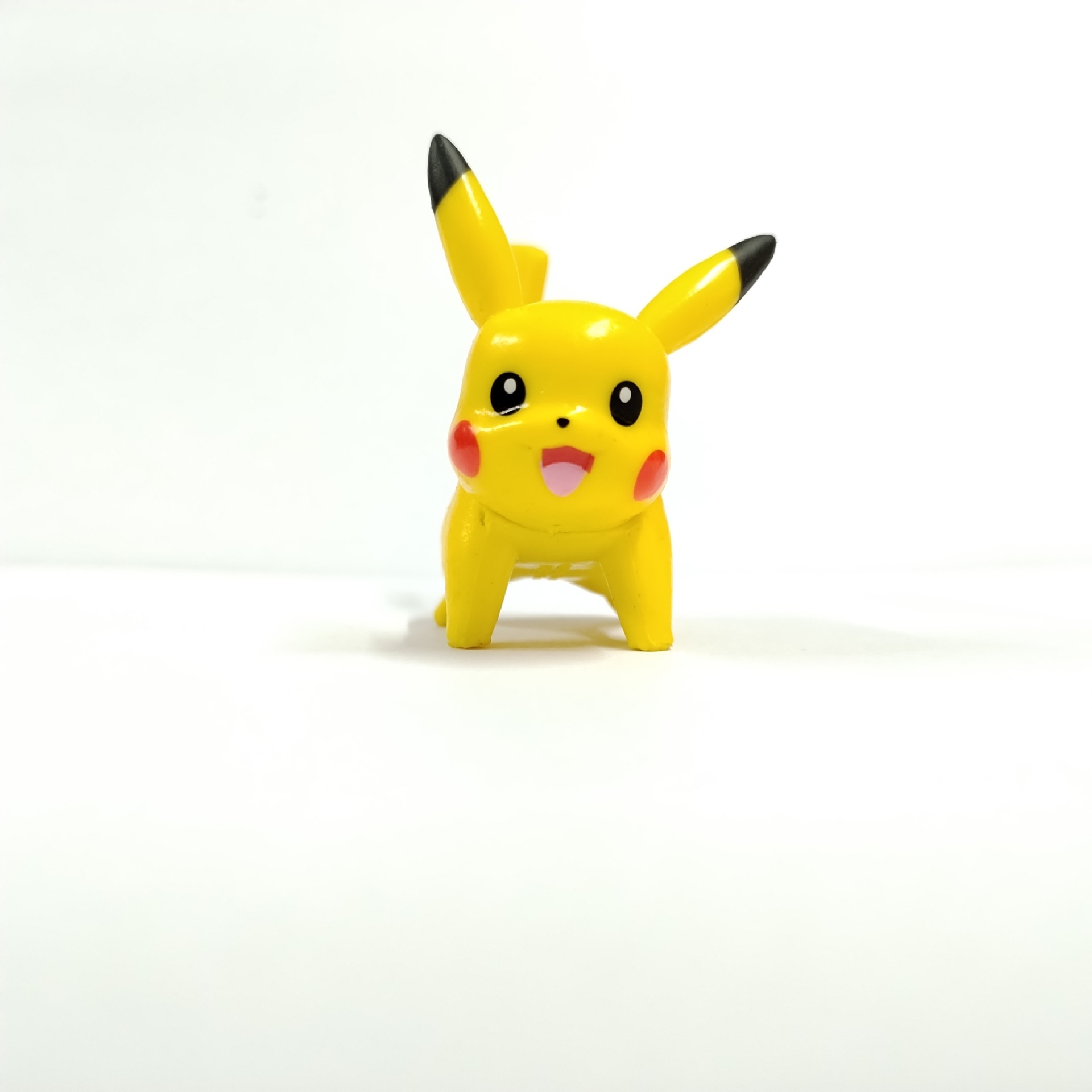 Pokémon Bola Pokémon Pokémon Zhu Zi Super Dream Dragón que escupe fuego Modelo de juguete