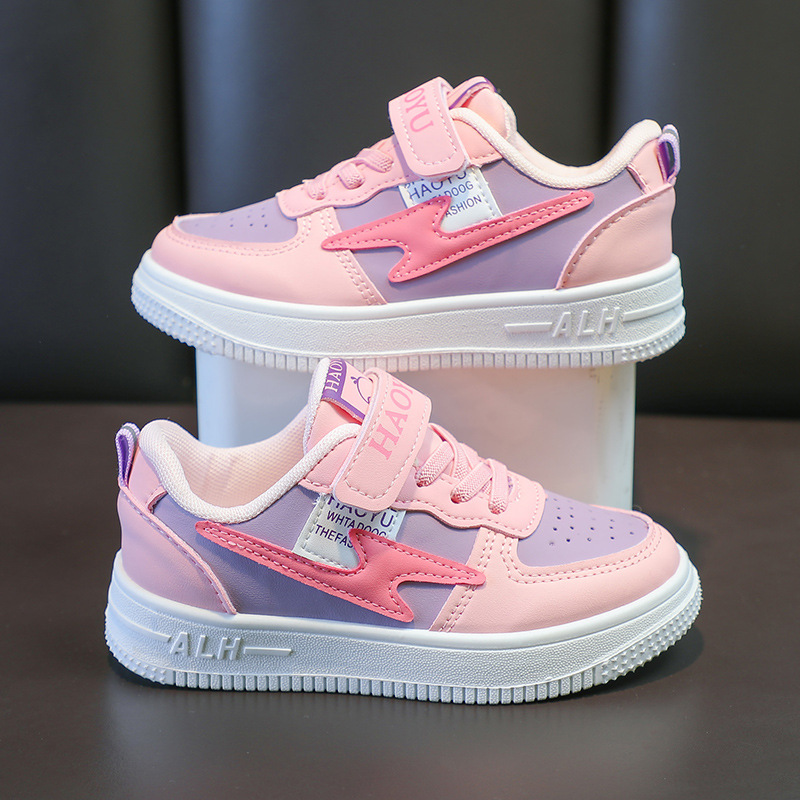 Zapatos infantiles de primavera para niñas 2024 nuevas zapatillas deportivas infantiles respirables zapatos de skate para niñas niños de primavera y otoño niños de mediana edad portátiles