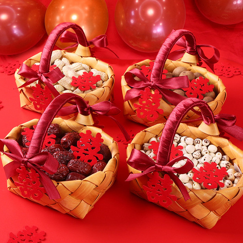 A complete collection of wedding supplies for a baby born early, basket, basket, bed decorations, wedding room layout, mold, dried fruit tray