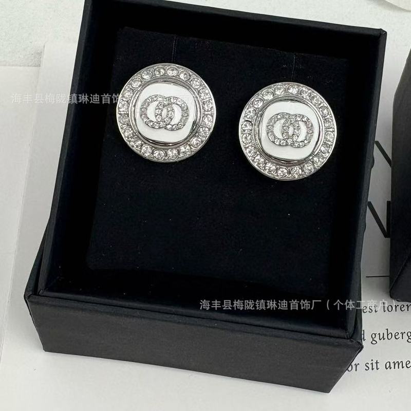 新款香家法式花朵名媛宫廷光面镶钻字母珍珠耳钉耳环耳饰品潮|undefined