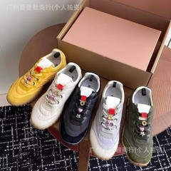 本革トレーニングシューズ女性用 2025 新作人気 miu レトロ厚底多用途カジュアルスポーツフォレストシューズ