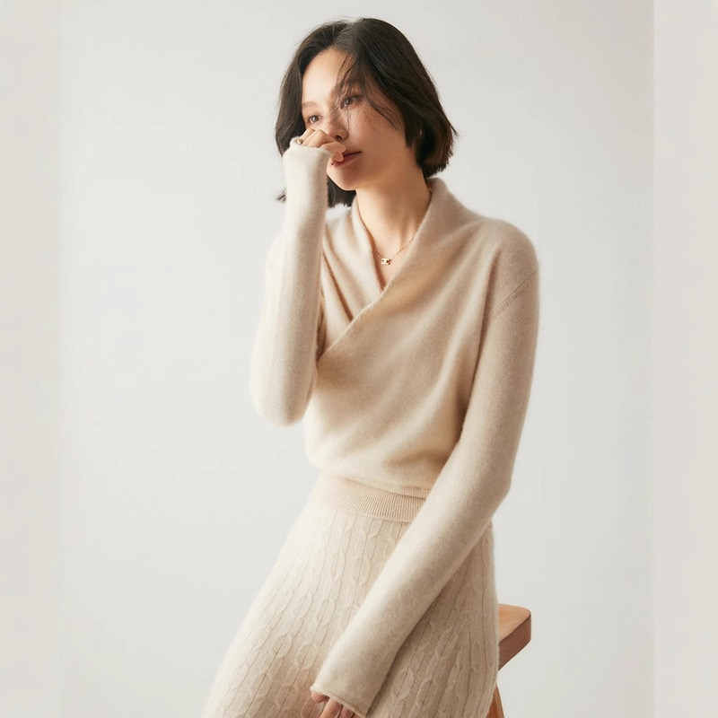 2024 Autumn and Winter New Cashmere Knitted Base Shirt Women's Long Sleeve Crossover V-Neck Warm and Comfortable Soft and Thick