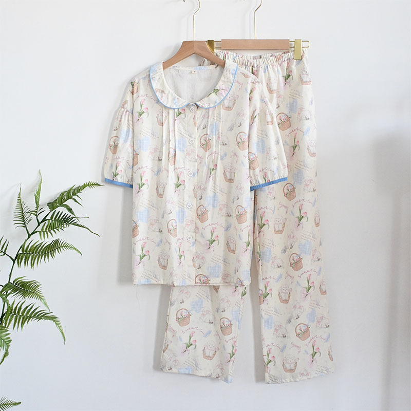 한 양 노란색 반팔 바지