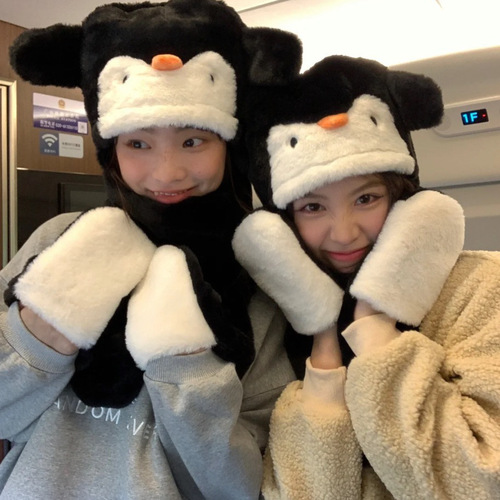 Minority Design Penguin Set Autumn and Winter Girl's Heart Cartoon Thickened Warm Scarf Gloves Integrated Hat 