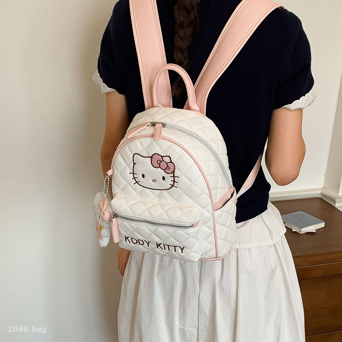 Liebre mochila de estudiantes coreana 2026 mochila popular femenina de dibujos animados versátil nuevo estilo de viento de gran capacidad para viajar a la niña