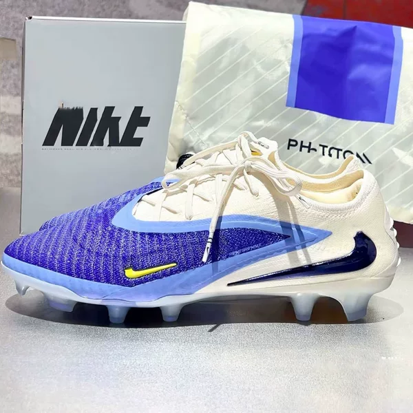 High-Quality Phantom 6 Comfortable Cushioning Wear-Resistant Grip Training Football Shoes for Men and Women Phantom 6 Sports Spike Shoes