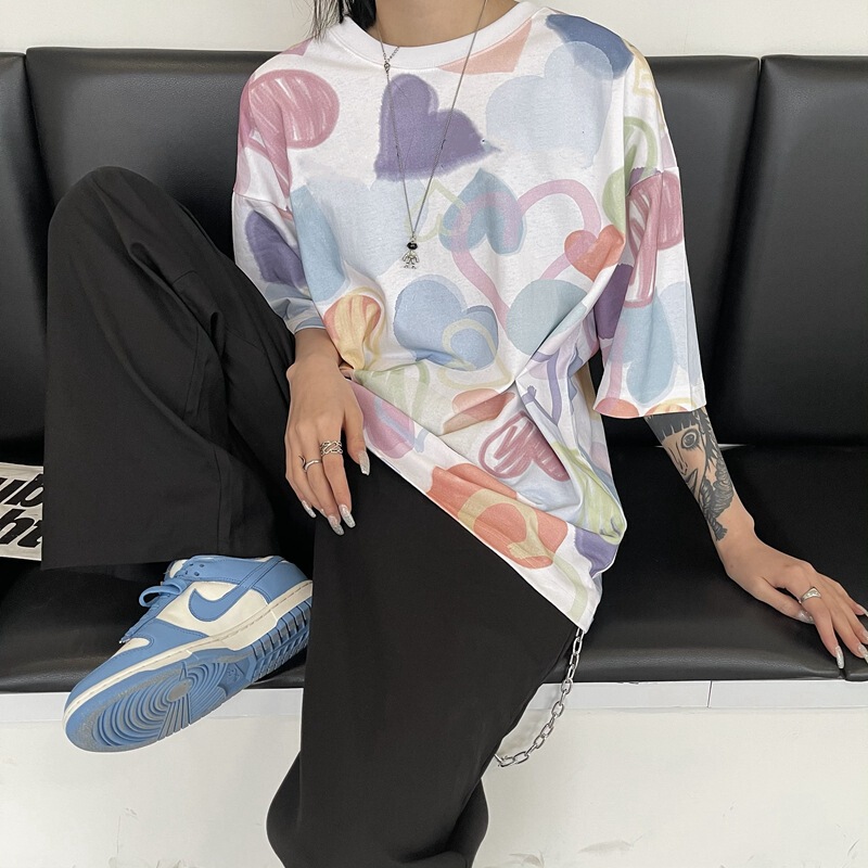 2022 early spring new tie-dyed babes tshirt Korean version loose printed short sleeve love graffiti niche chic top