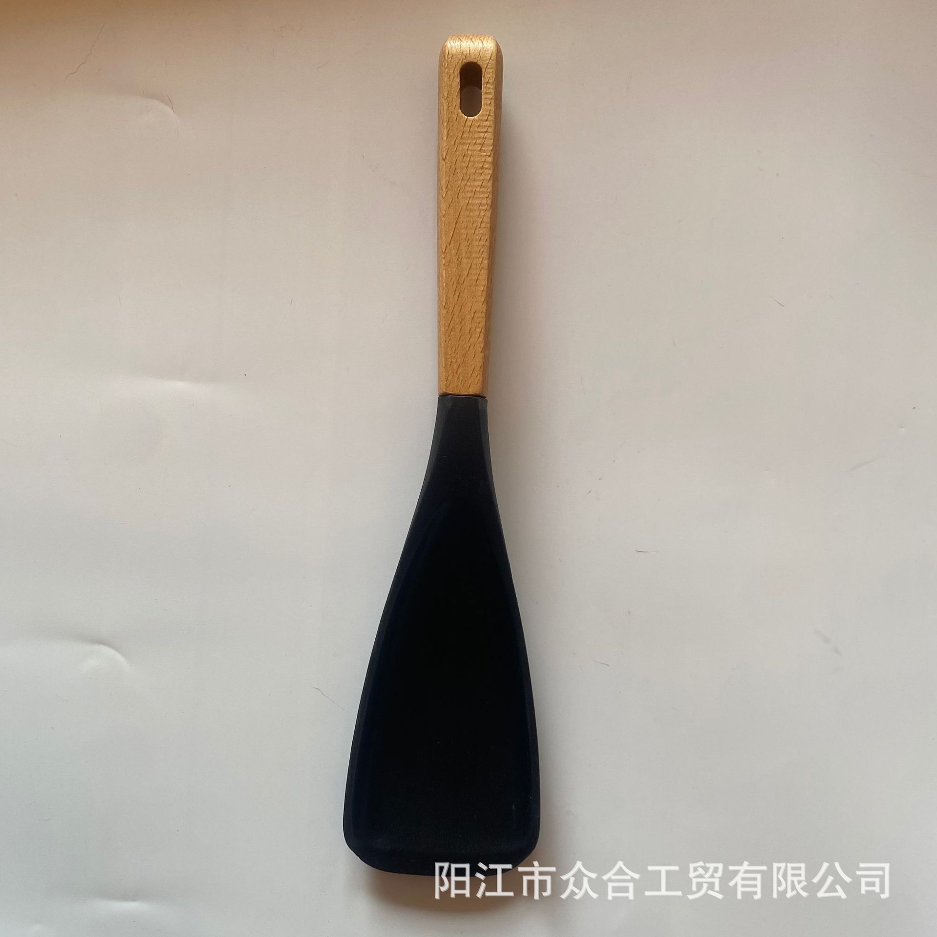 木柄硅胶锅铲耐高温硅胶厨具家用炒菜多功能不粘锅专用硅胶铲勺