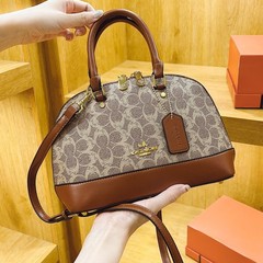 レトロなプリントのハンドバッグに合わせて大容量の貝殻のカバンの女性2025新型欧米のファッションシングルショルダーバッグ