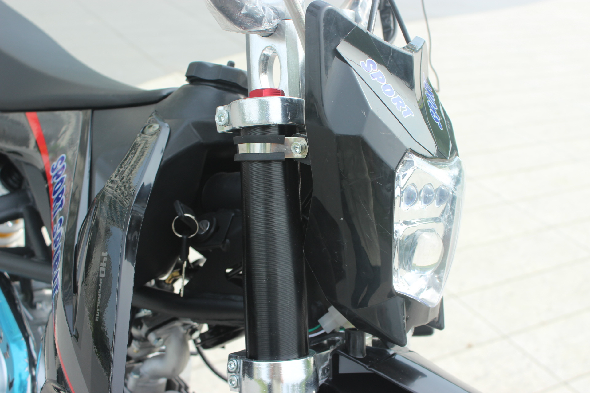 Brand New Off-Road Motorcycle, Mountain Dirt Bike with Reinforced Frame, Professional Motorcycle, 125Cc All-Terrain Motorcycle