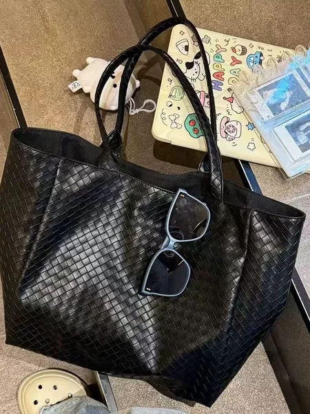 Korean-Style Woven Handbag, Shoulder Tote Bag, Underarm Bag, Shopping Bag, Large Capacity Commuter Bag, 2025 New Model for Going Out