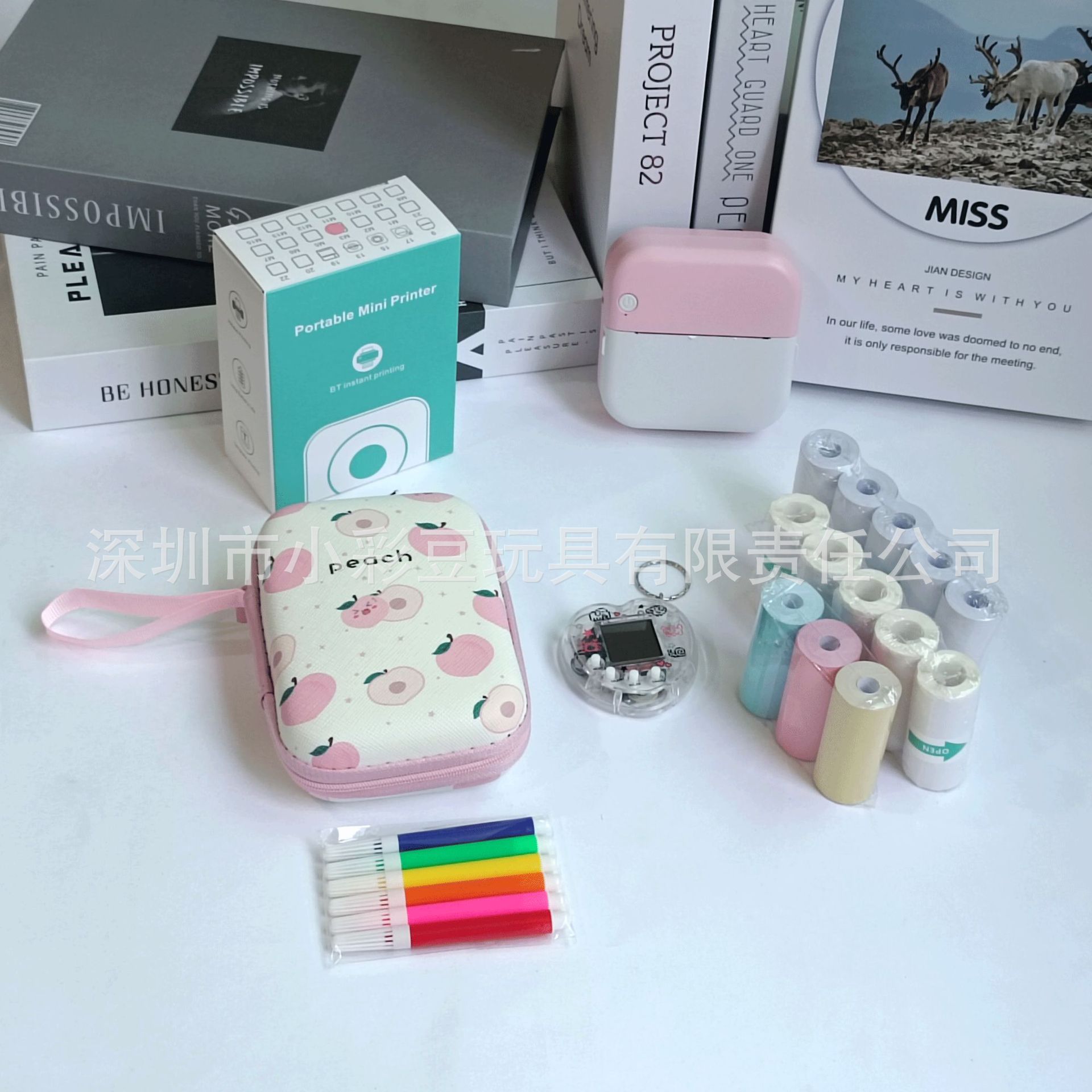 M3 파우더 + 감열지 5개 + 접착지 5개 + 색종이 3개 + 색펜 + 가방 + 전자 애완동물