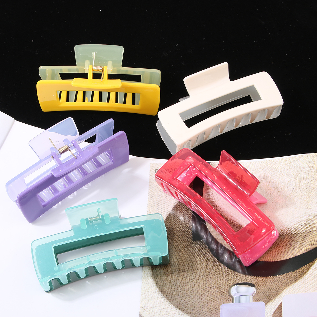 13g Weight No Inlaid Inlay Material Festival Occasion Arylic Material Geometric Pattern Women'S Gender Stoving Varnish Design Fashion Style Multicolor Color Flower Acrylic Frosted Barrettes Simple Keel Grip Set 3