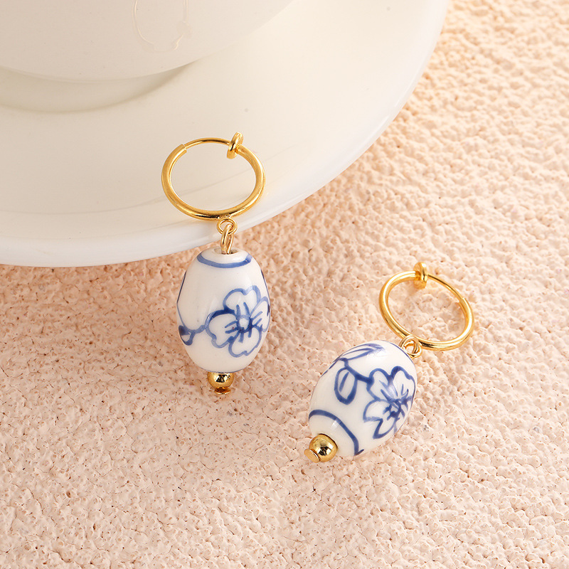 15g Weight Alloy Ear Needle Material Earrings Classification 1 Pair Quantity Daily Occasion Alloy, ceramics Material Flower, Grape Pattern Women's Gender Polished Finish Chinoiserie, Elegant Style 1 Pair Chinoiserie Elegant Flower Grape Alloy Ceramics Earrings 7