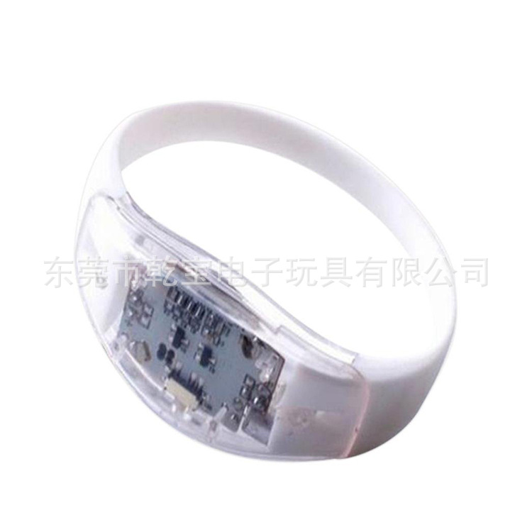 Pulsera luminosa de silicona personalizada activada por voz Bar KTV atmósfera interactiva animando música vibratoria pulsera luminosa intermitente