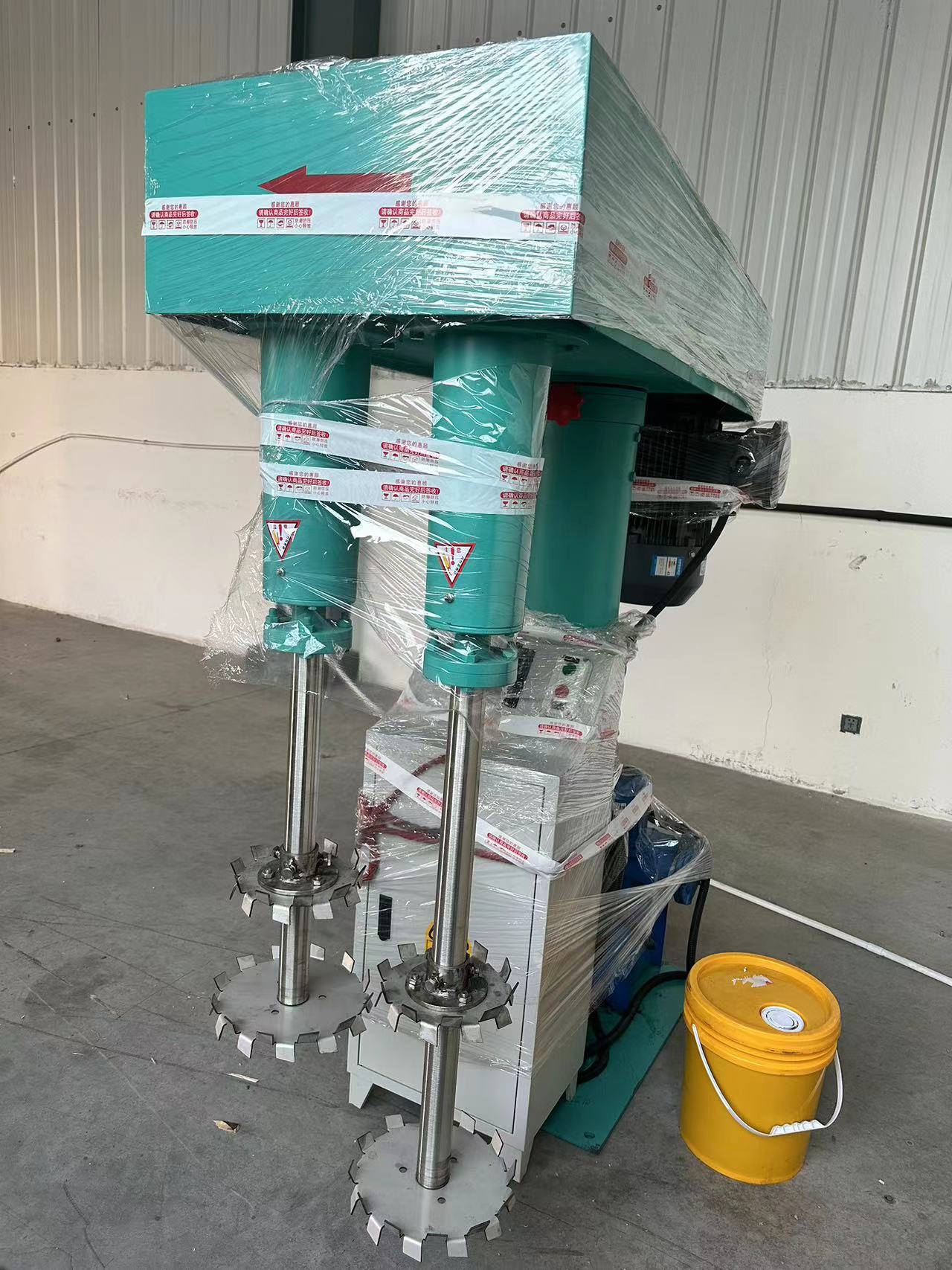 11kw液压升降分散机9