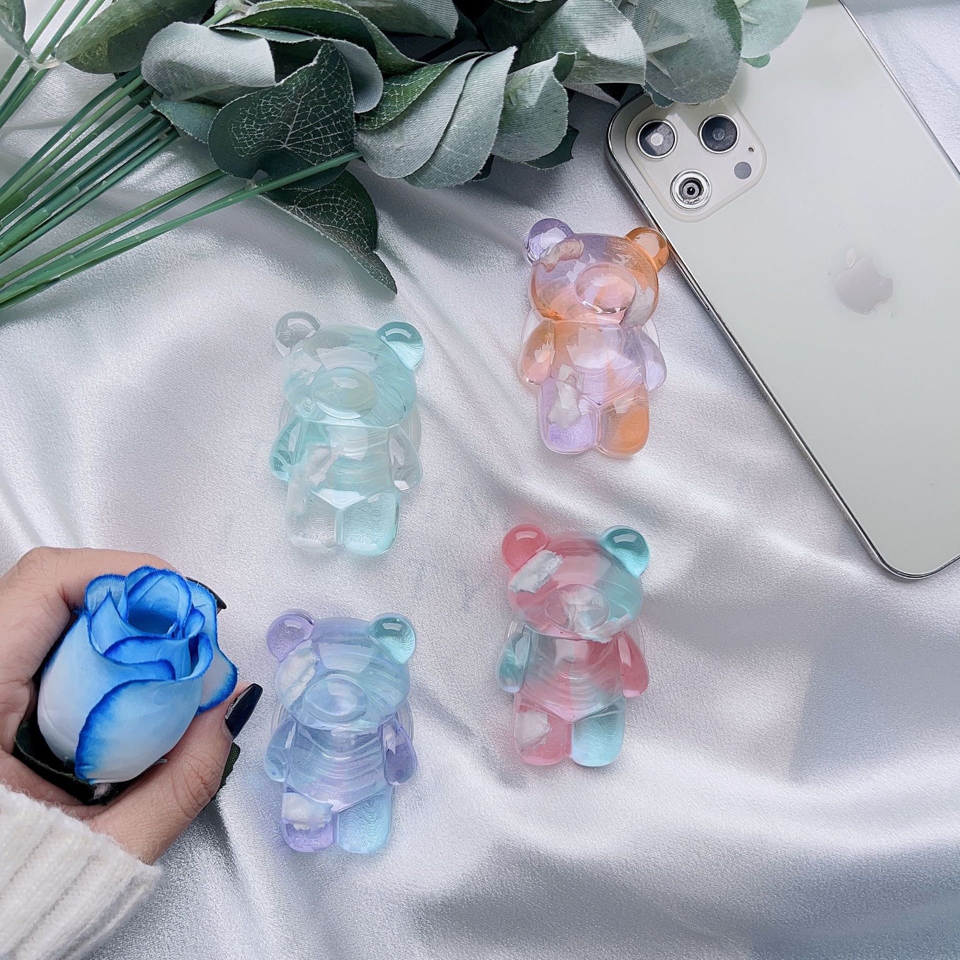 3D cartoon cute and transparent gradient teddy bear air cushion telescopic cloud splicing mobile phone desktop bracket_voghion.com