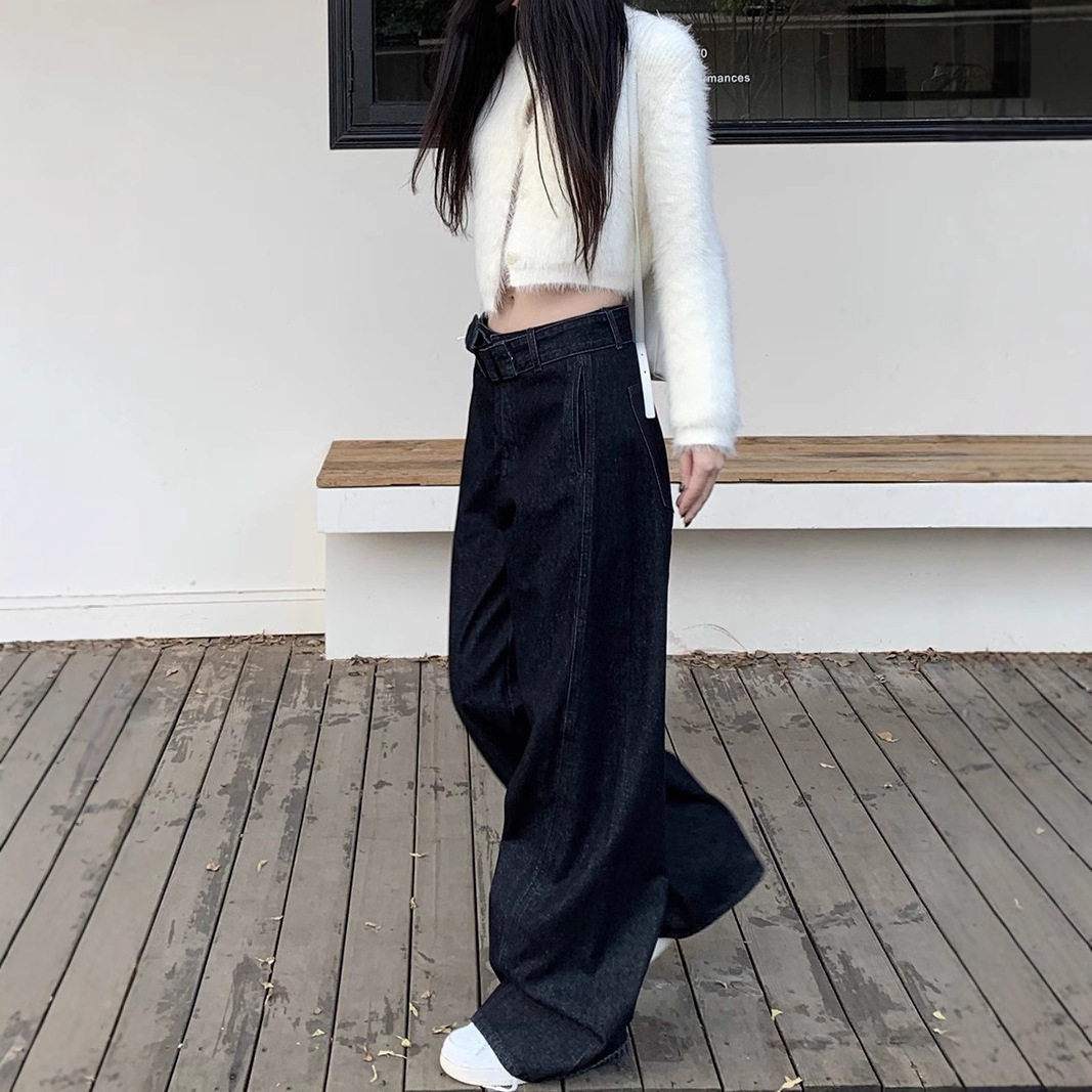 Retro blue spring jeans