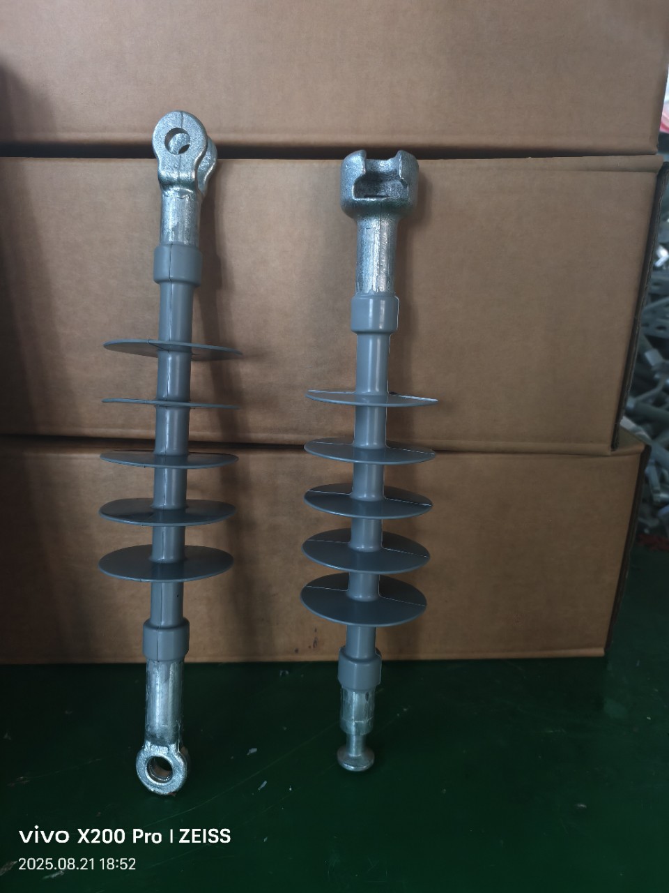 户外高压复合悬式绝缘子FXBW4-24/70硅胶间隔棒绝缘子跨境灰色