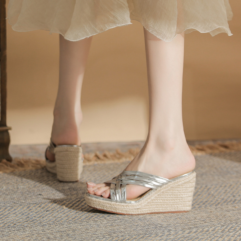 Sandal cao gót nữ hở mũi đế xuồng bện thừng gót 9 cm — màu trắng