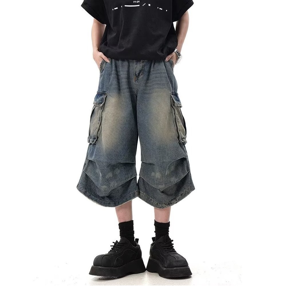 American Retro Washed Multi-Pocket Cargo Denim Shorts for Men with Pleated Design, Loose and Drapey Cropped Pants