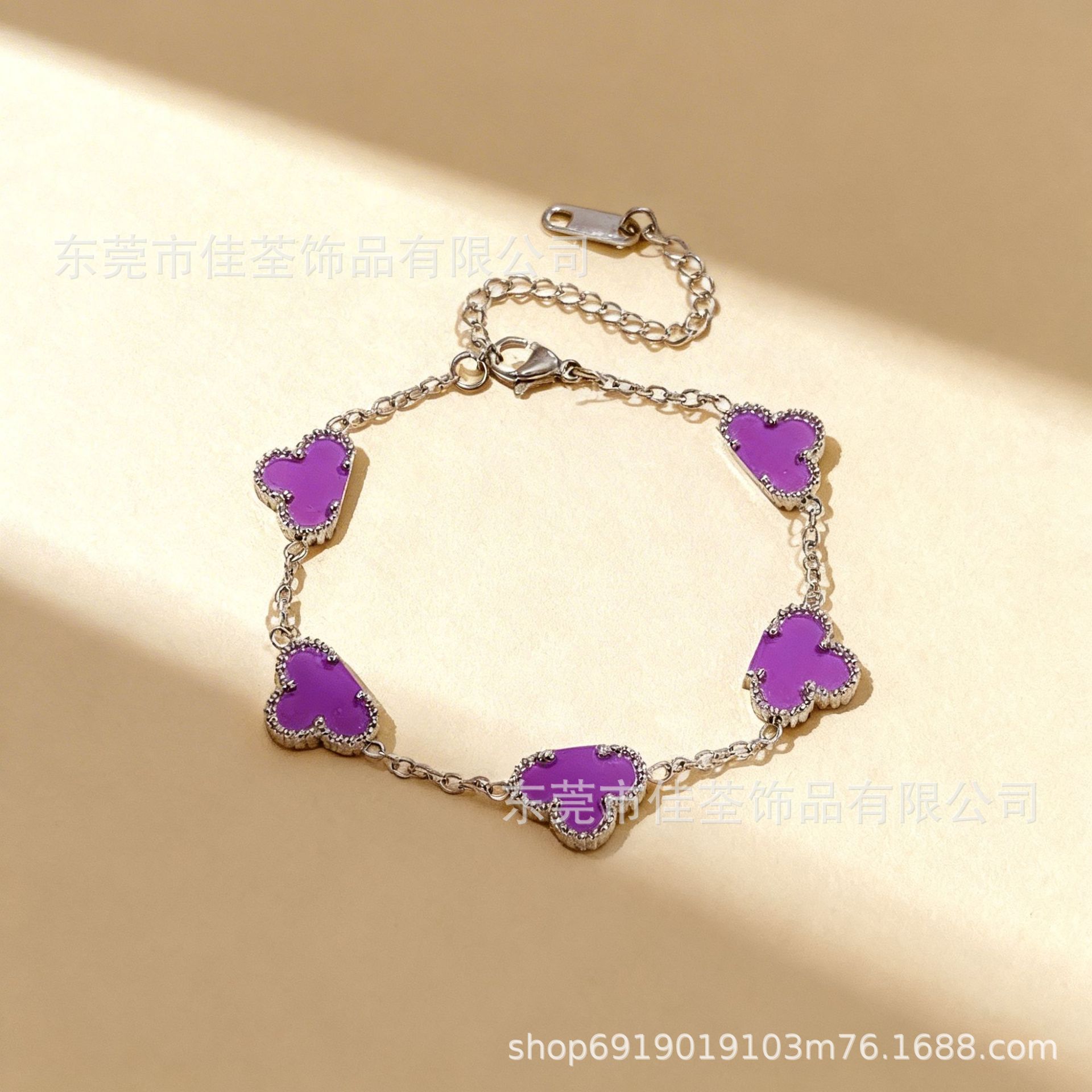 Grensoverschrijdende, kleurechte klassieke zilveren armband met klavertje vier voor dames, Europese en Amerikaanse stijl, modieus en eenvoudig sieraa