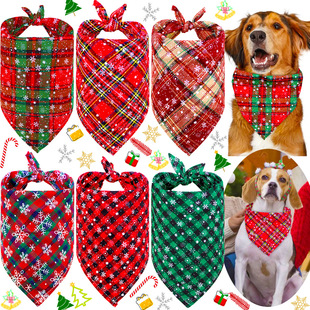 Amazon popular pet Christmas triangle towel Plaid snowflake dog pet cotton saliva towel factory direct sales