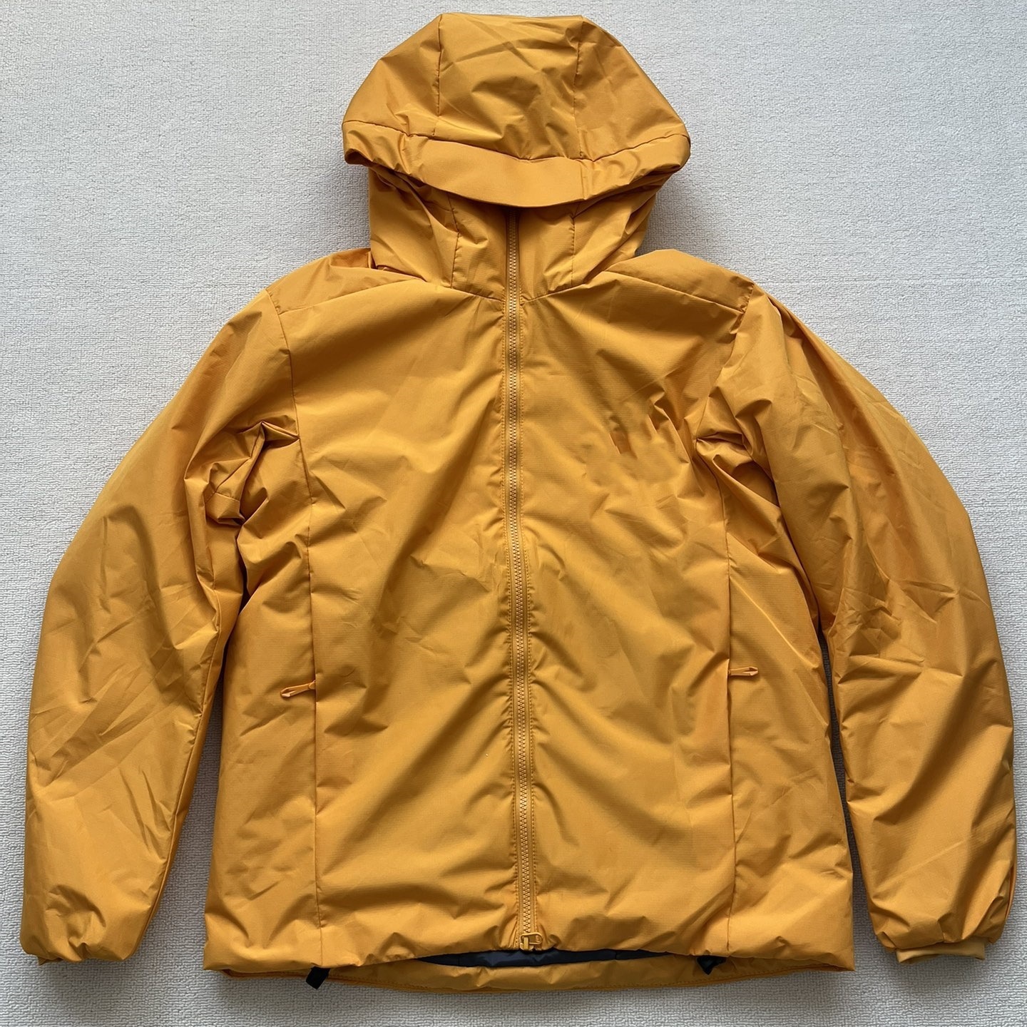 Pájaro con ropa de algodón al aire libre Astro pareja caliente con capuz impermeable negro amarillo