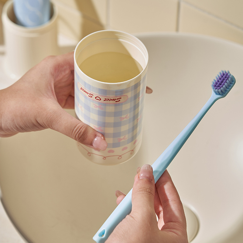 Resetandborstmugg med rosett för barn_voghion.com