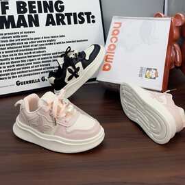 纳彩娃品牌童鞋2024新款皮面男童运动鞋板鞋防滑底片运动鞋批发