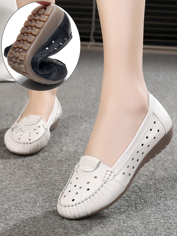 Summer Breathable Mom Shoes Women's Soft-Soled Casual Clogs Middle-Aged and Elderly Women's Sandals Flat-Soled Hollow Leather Shoes