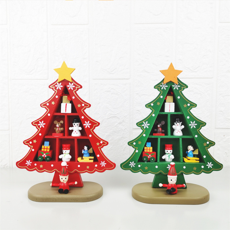 クリスマスの木製の格子の人形のクリスマスツリーdiyは家のデスクトップの置物のテーブルの装飾用品をつづり合わせます。|undefined