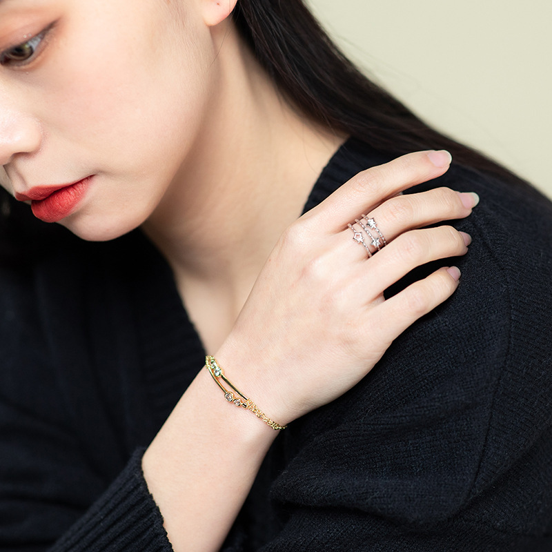 Xuking joyería blanco con incrustaciones de oro sintético cubic zirconia ancho anillo estrella anillo abierto para las mujeres