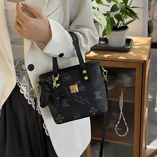 �������Ů�����ٴ�2026���¿�r��б���Ůʿ����ˮͰ��ͨ�ڱ؂�