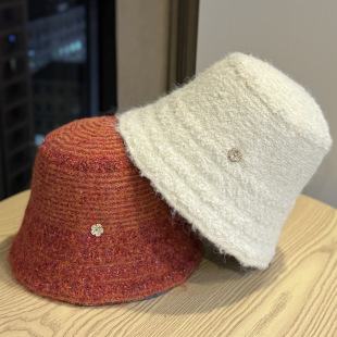 �¿��ﶬᘿ��O��ñ��Ů�n��ٴ�ˮͰñ��ϵ��ɫ�͹��@ĘСë��ñ