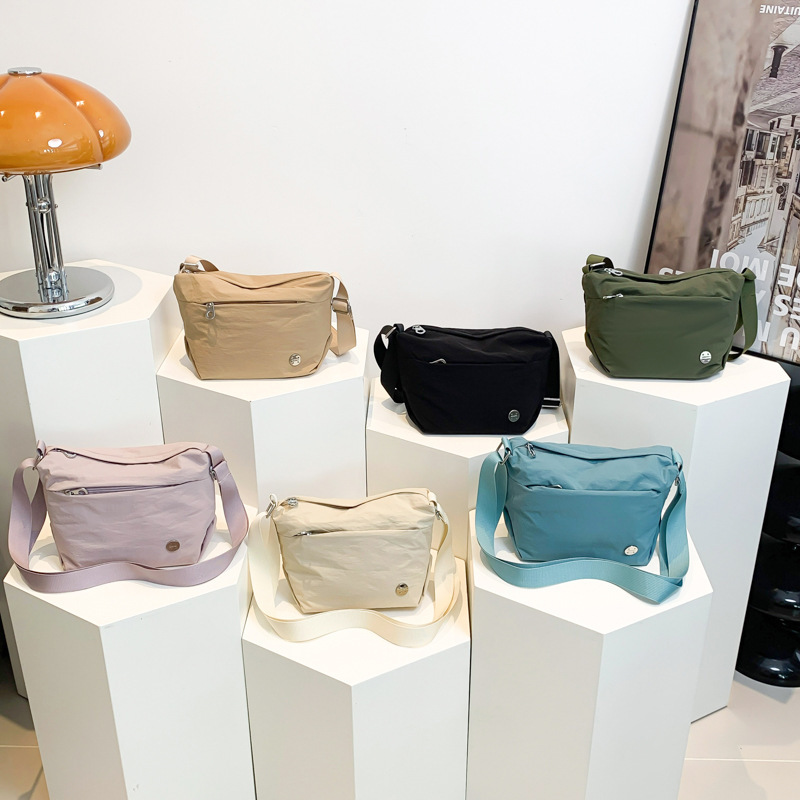 Ultra-light Waterproof Men's and Women's Shoulder Crossbody Bag Women's Cloth Bag All-match Fashionable Dumpling Bag Japanese and Korean Nylon Small Backpack