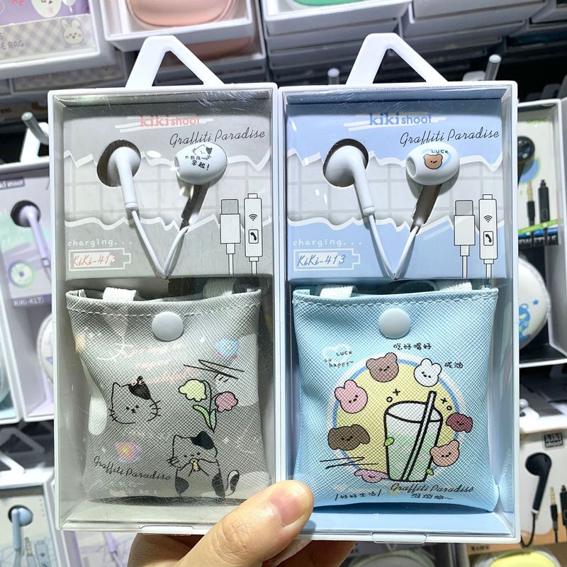 Kikiメーカー卸売りは華為type-cインターフェイスのイヤホン学生のかわいいアニメ収納袋のイヤホンを適用している|undefined