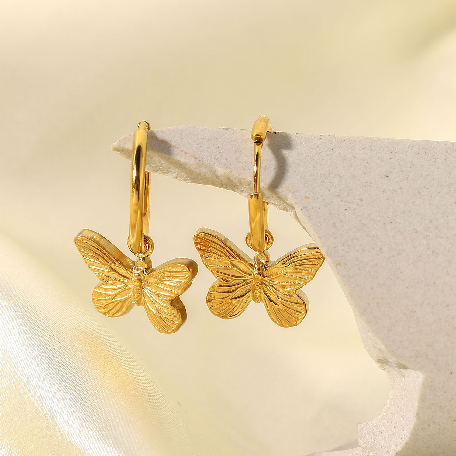 European And American 18k Gold-plated Hanging Butterfly Metal Stainless Steel Earrings display picture 3