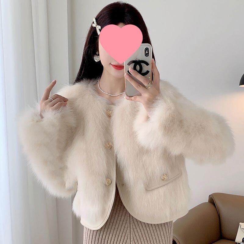 Short Faux Fox Fur Coat for Women in Winter, Super Youthful and Stylish, Versatile and Trendy Top Short Faux Fox Fur Coat for Women in Winter, Super Youthful and Stylish, Versatile and Trendy Top