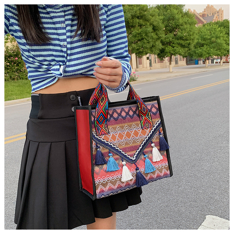 Women'S Gender Women's Medium Canvas Ethnic Style Tote Bag