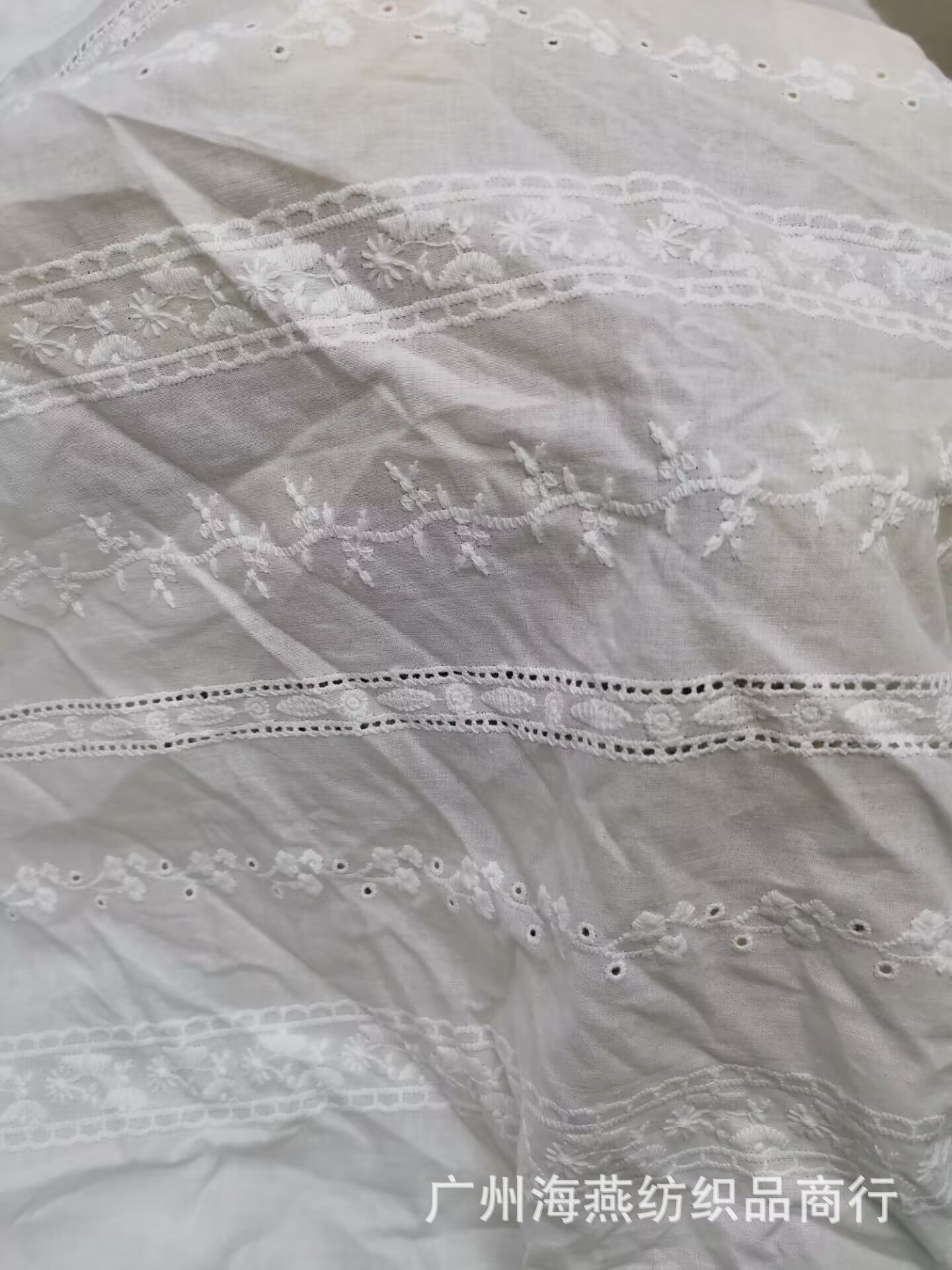 AC00BED292704D267B697B3E455E94