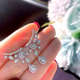 抖音直播热卖仿天然南非钻镀pt950铂金耳钉 超闪梨形女神耳环耳饰