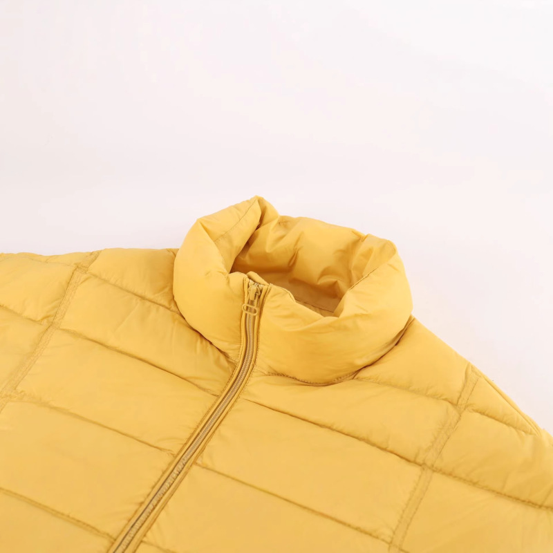 European-Style Cloud-Like Puff Duck down Jacket for Women, 2026 Winter New Model, Stand Collar, Black Short Coat
