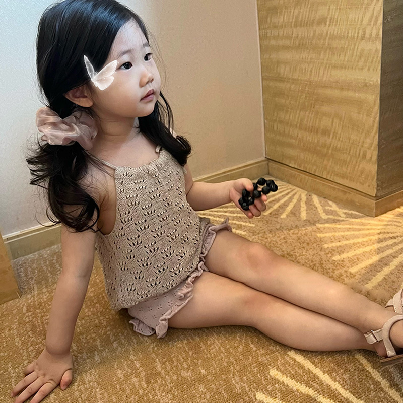 韓版女寶寶手鈎挑孔吊帶夏季新款女童純棉針織鏤空上衣薄花邊短褲