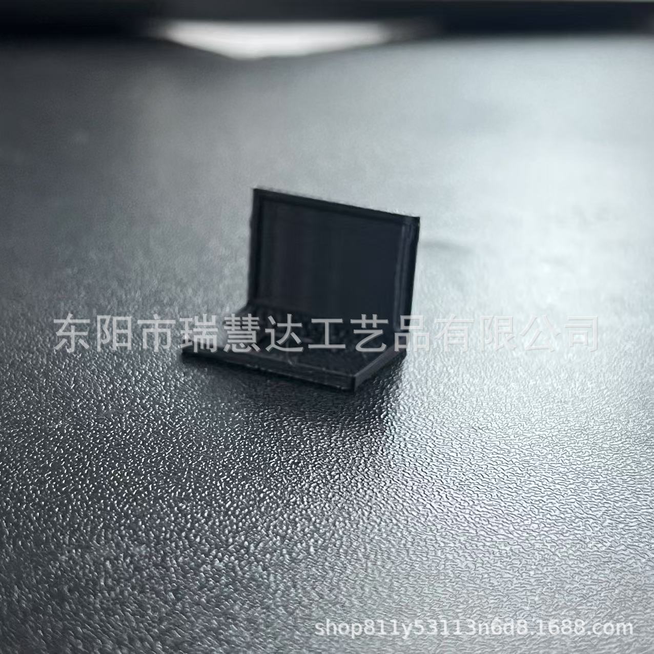 Nuevo producto transfronterizo Coder Bear Mini computadora estatua de oso oficina decoración de escritorio decoración de impresión 3d