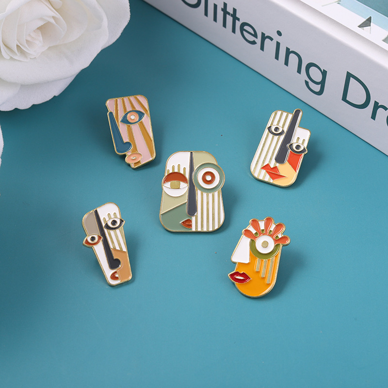 Gracioso Pin Máscara Aleación Esmalte Unisexo Broches display picture 7